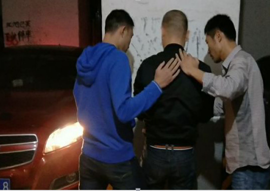 1518416495534998.jpg 1、2017-10-24公司天網監控中心配合民警抓獲犯罪嫌疑人419.jpg