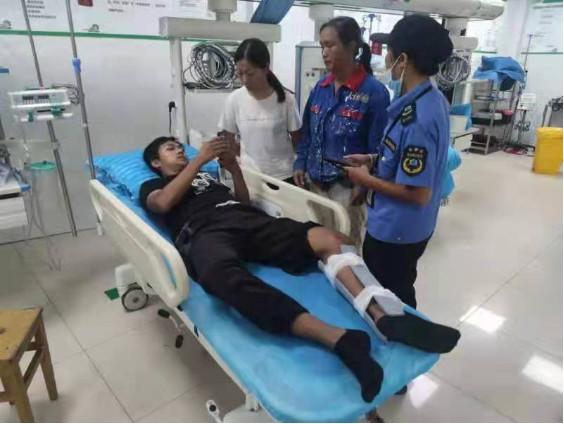 1629775293898478.jpg 簡報(2021第27期)危難時刻伸雙手 助人為樂暖人心--記高新區城市綜合管理大隊好人好事480.jpg